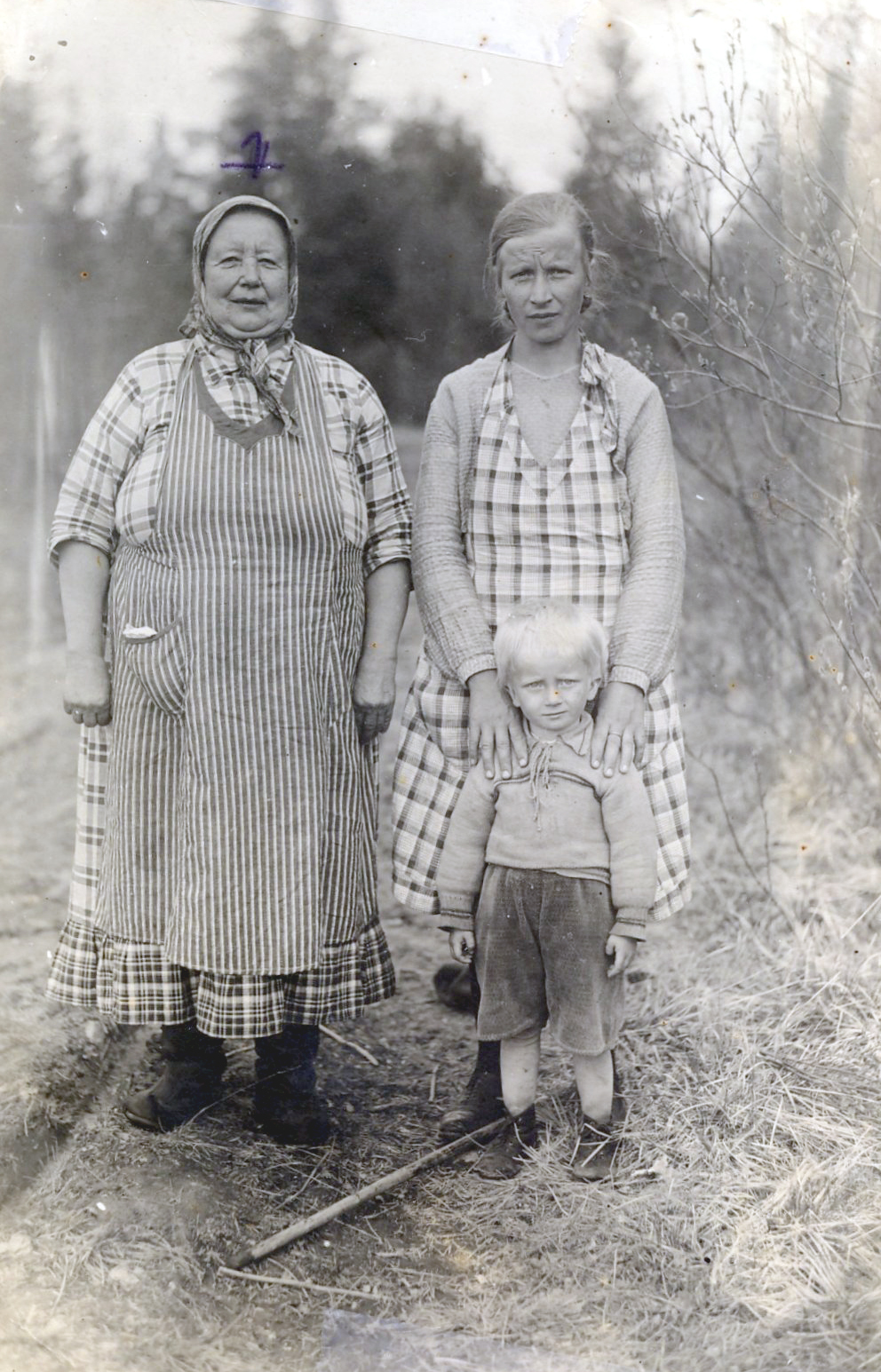 1937 Emma Tarvainen, Siiri ja Teuvo Martikainen