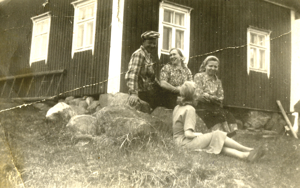1950 Rauhalassa Hilja, Aini ja Eino 