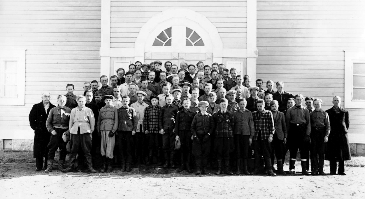 1952 rippikoulu kuva Vieremän kirkolta