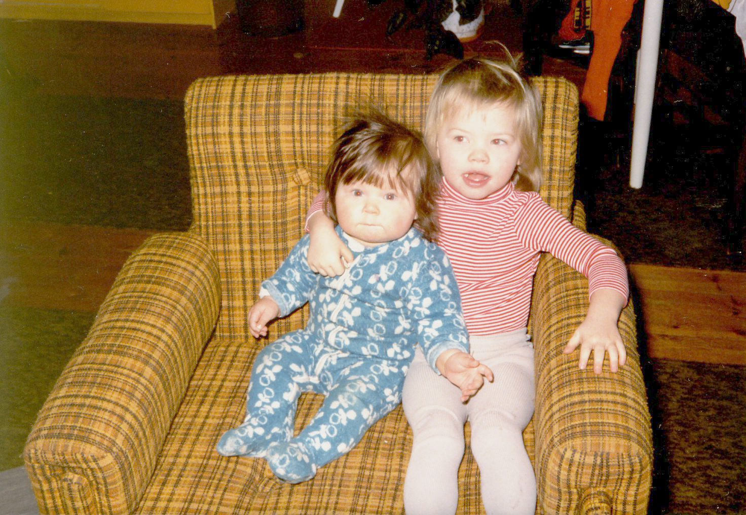 1976 Kumpuniemen pikkutytöt