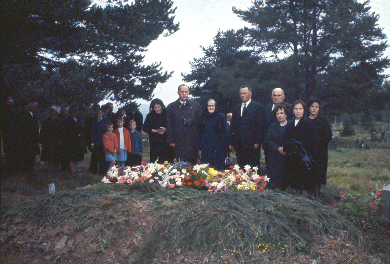 1966 Niilo Torssosen hautajaiset

