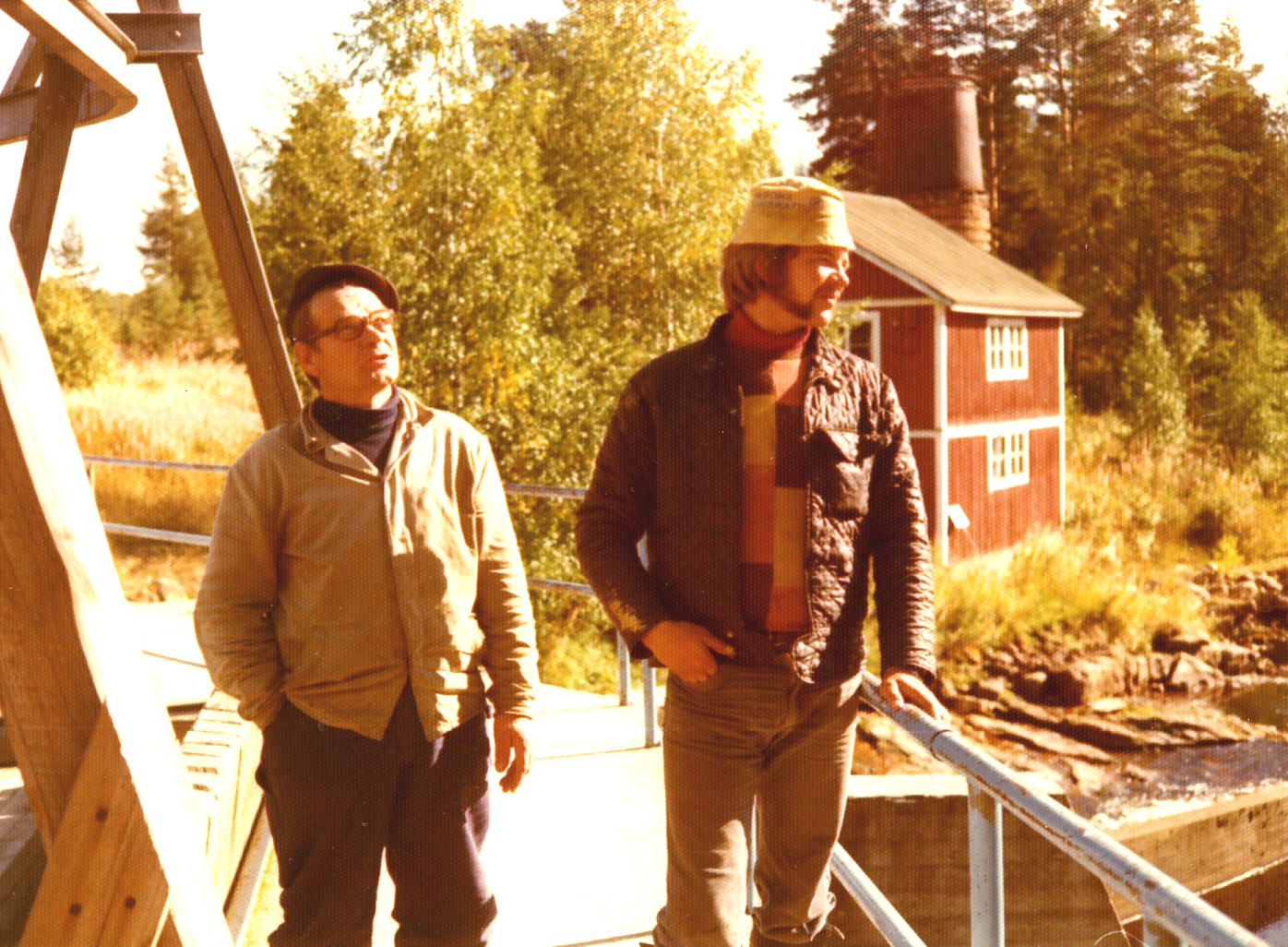 1975 Timo ja Mauno Jyrkän koskella