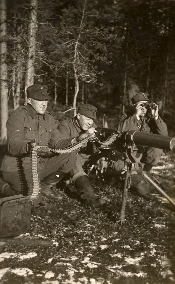 1941 konekiväärimiehiä jatkosodan aikaan