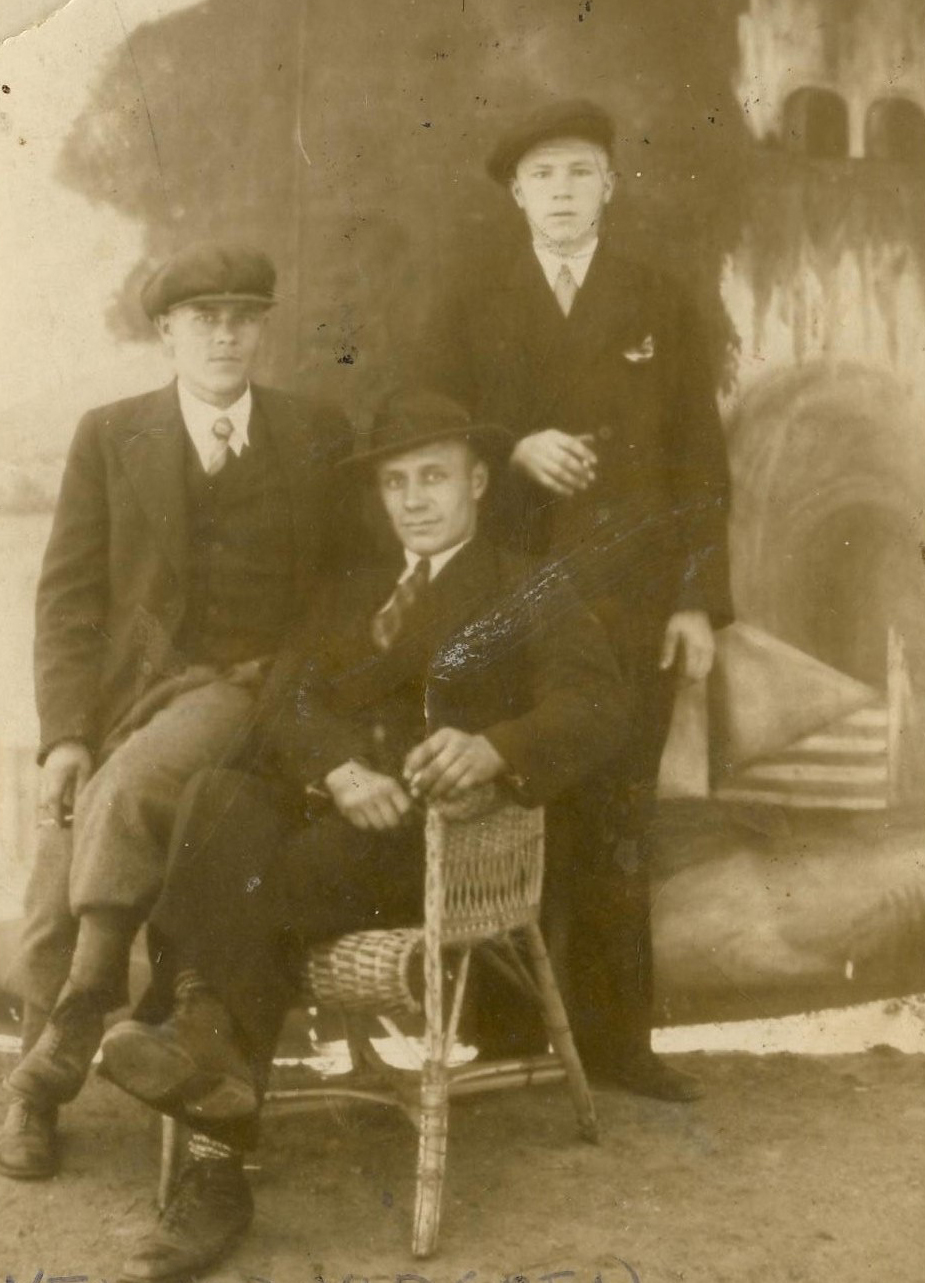 1930 Veikko Vidgren, Evert Hukkanen ja Elias Koskelo Kajaanissa