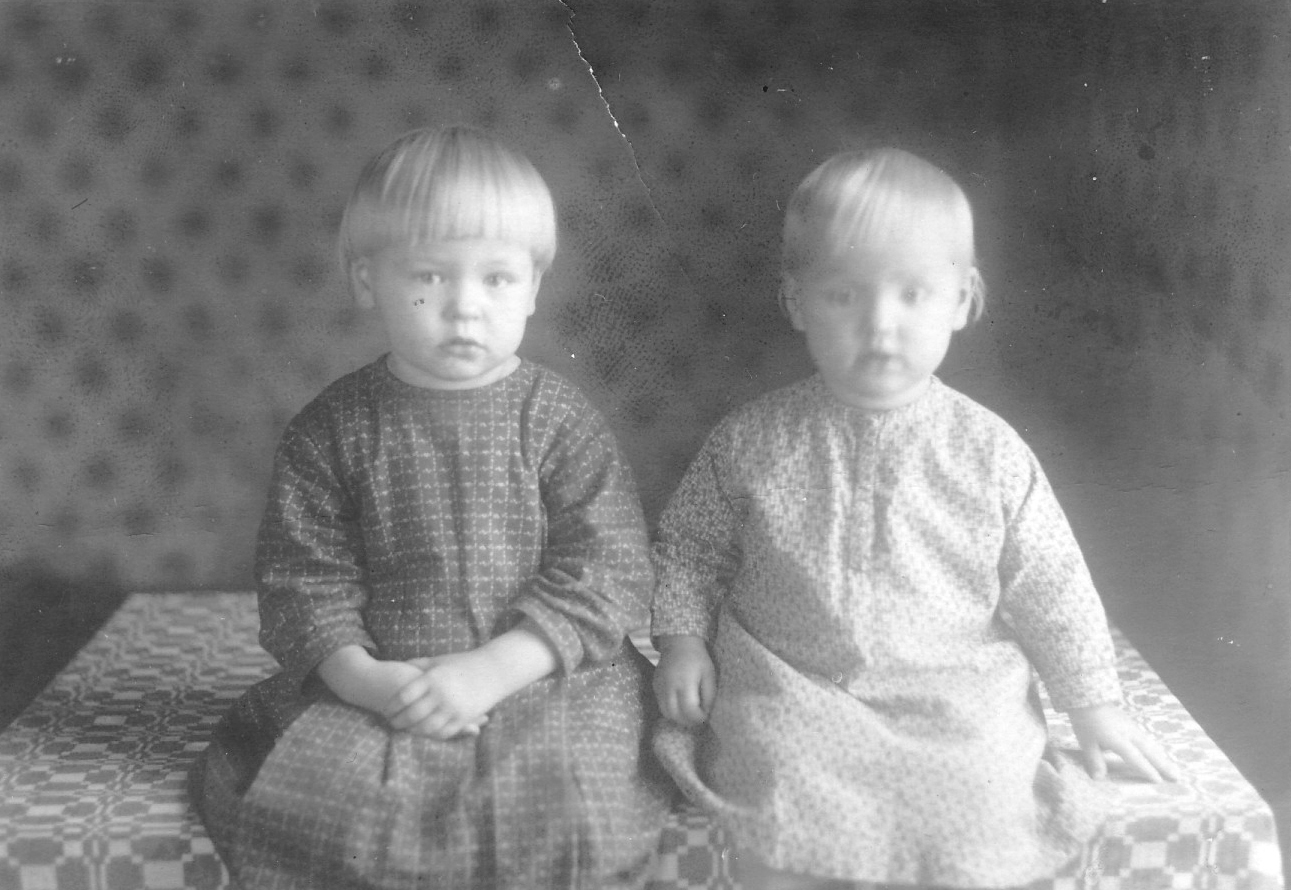 1939 Pienet lapset mallina