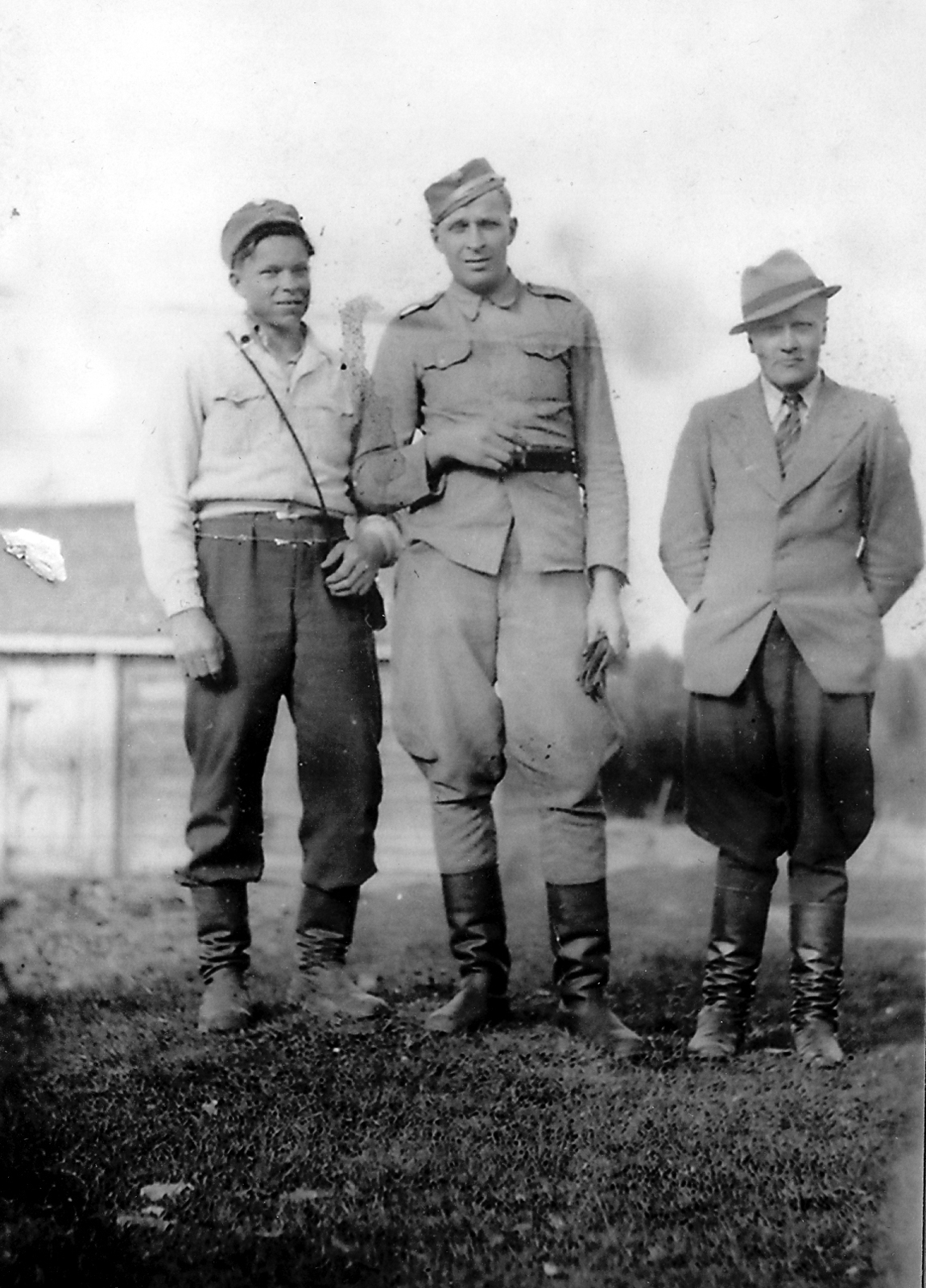 1944 Eino, Arvi ja Herman