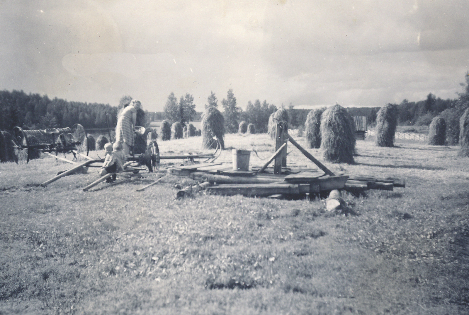 1955 Kari, Marja ja nainen