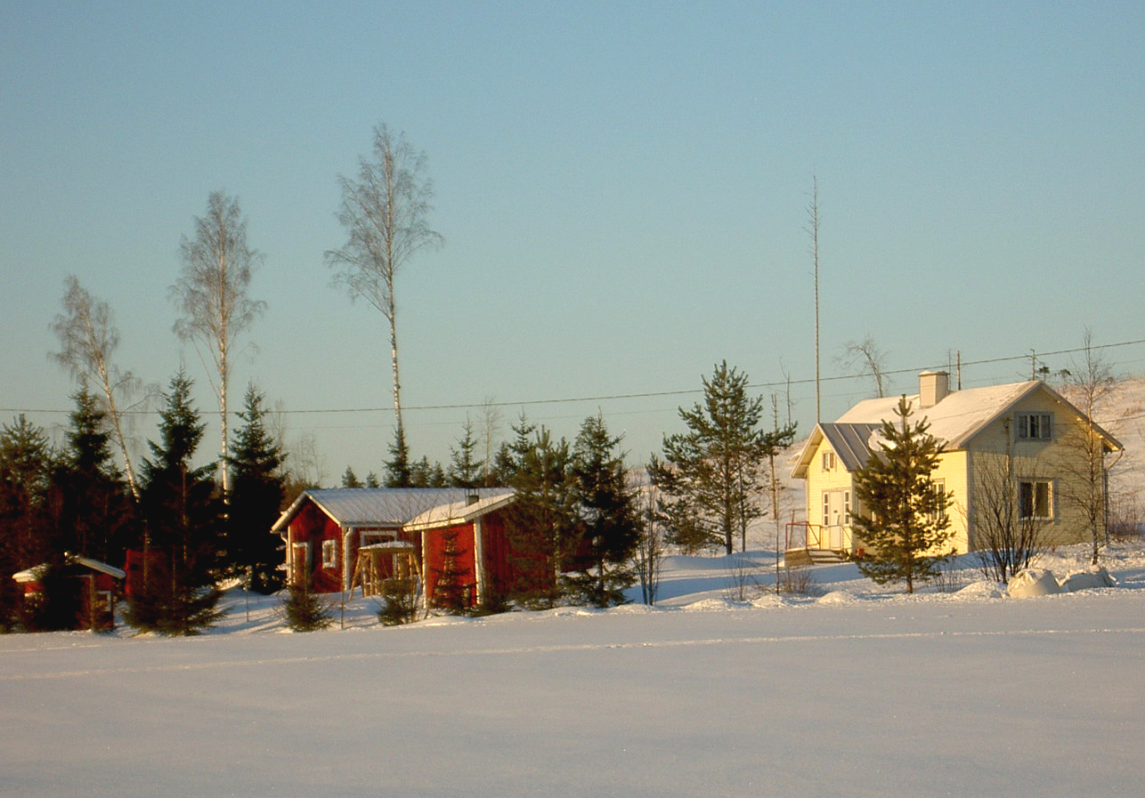 2005 Koskelon talo talvisessa maisemassa