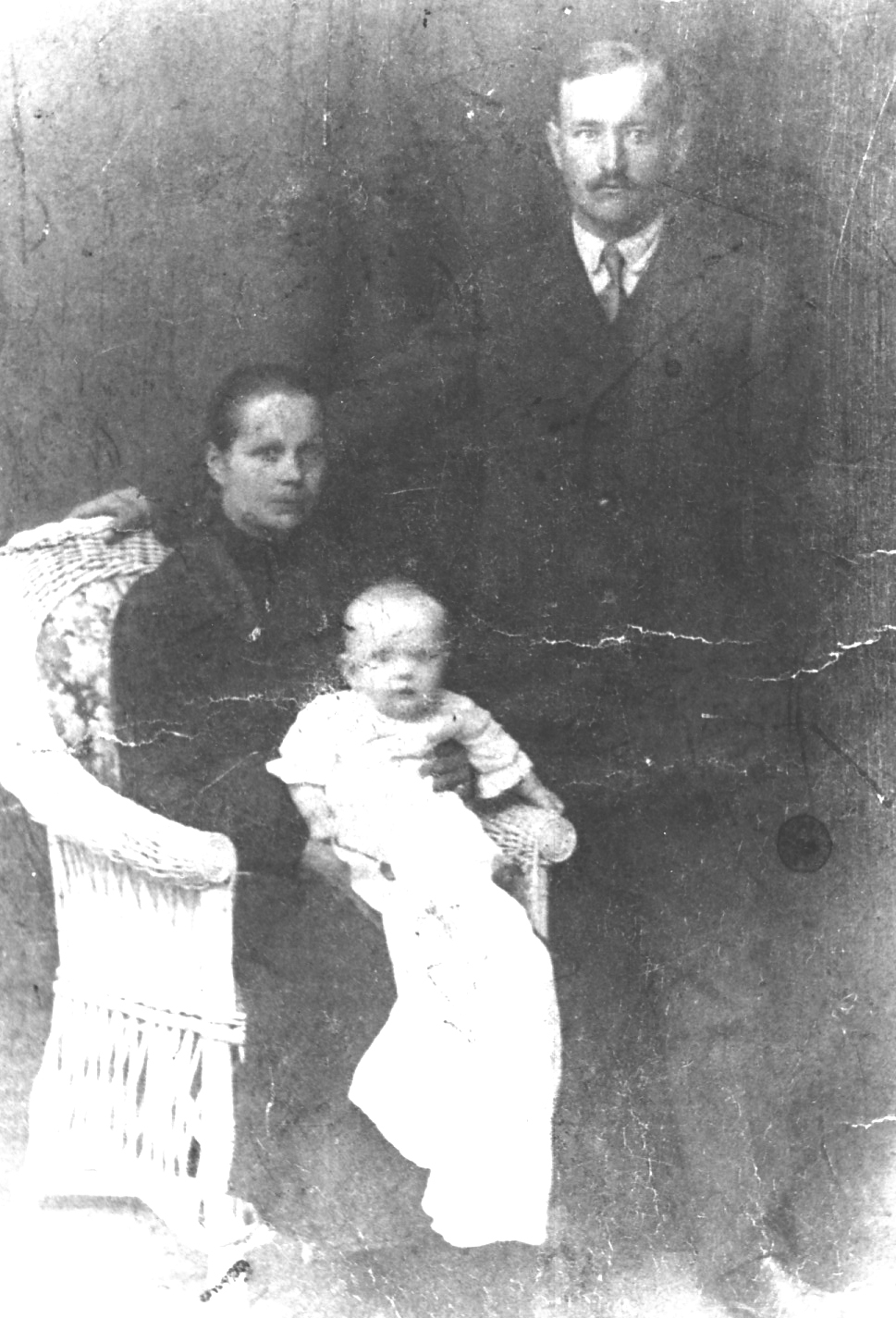 1918 Teodor, Ulla ja Mauno-vauva