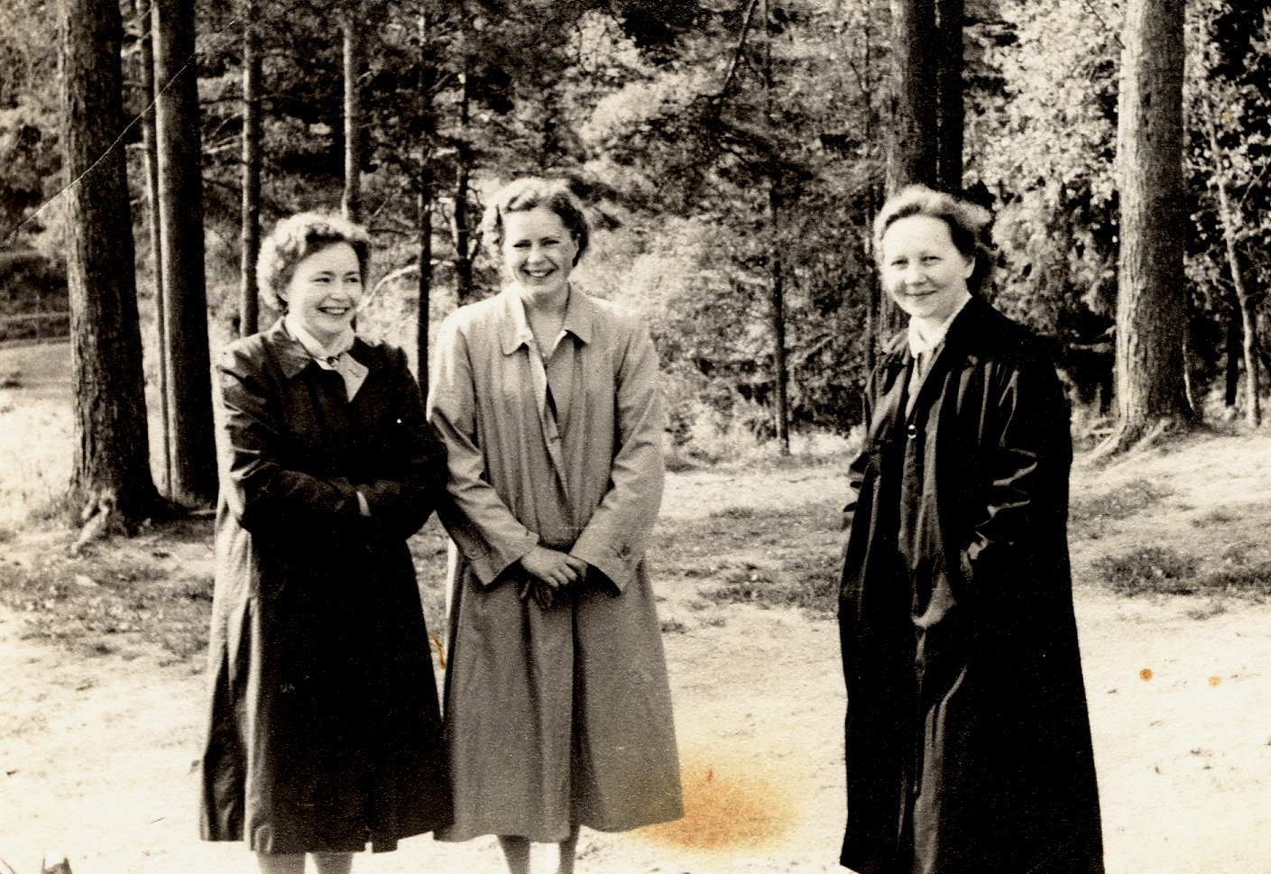 1957 Eeva ja Helmi Kukkonen