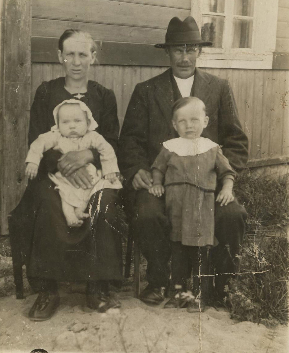 1923 Herkko, Reeta, Mauno ja Vilma