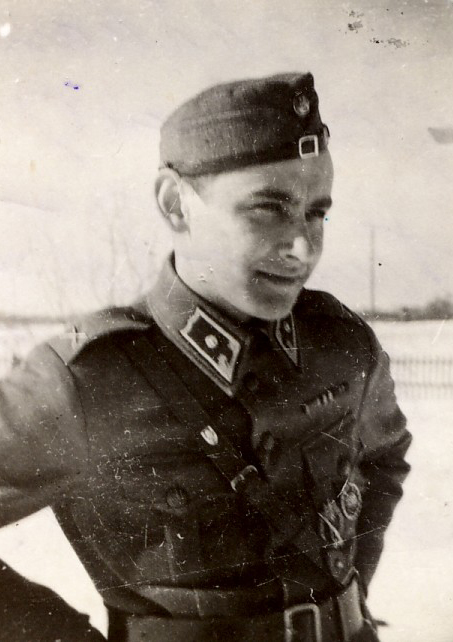 1943 Tauno Ratsula