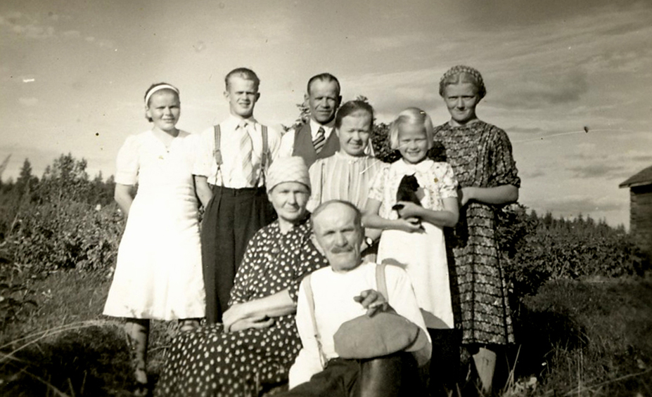 1938 Elli-äidin sukulaiset vieraisilla