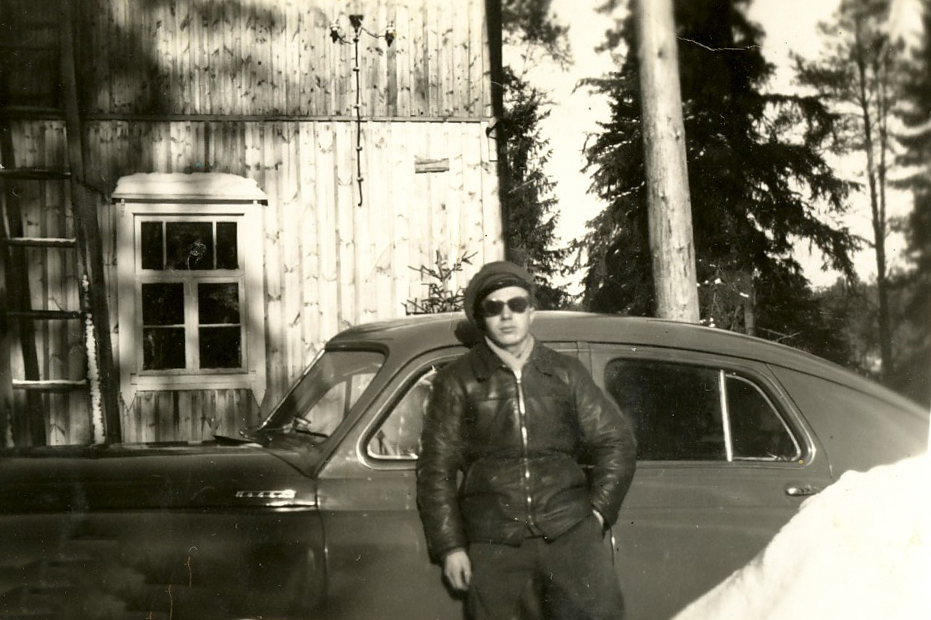 1956 Teuvo Rönkkö Piipon kaupalla