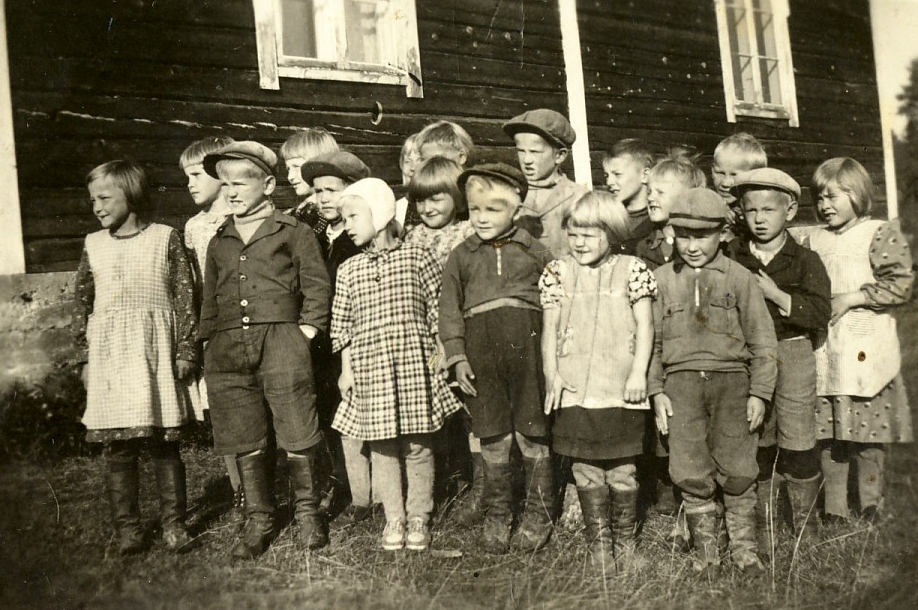 1944 koulukuva Koivulassa