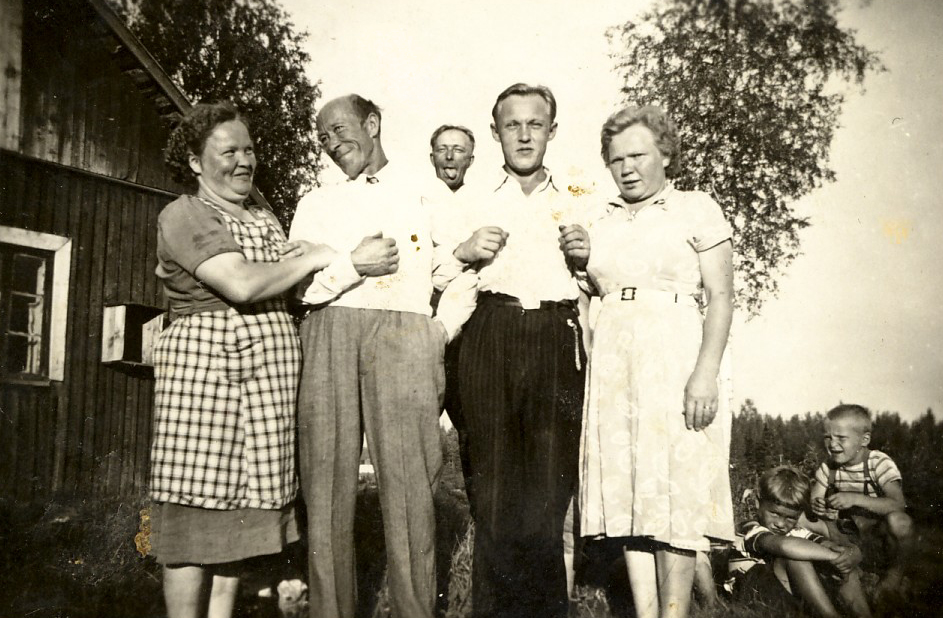 1953 Naapurit koolla