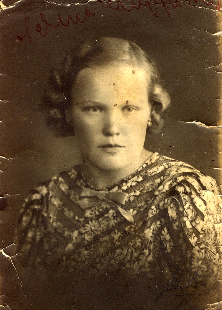 1942 Selma 21-vuotiaana
