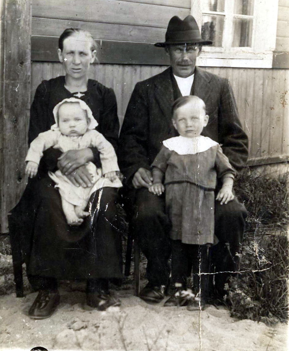 1923 Herkko, Reeta, Mauno ja Vilma
