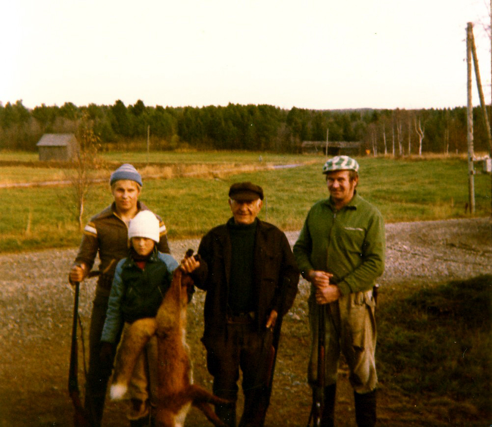 1979 Jooseppi, Janne ja Salmen pojat kettumetsällä