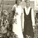 1946 Tuure, Kerttu, Tyyne Sirviö ja Olavi Kaikkonen

 border=