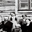 1938 Iida ja Eero lastensa kera border=