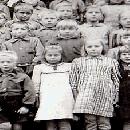 1940 Niemisen koulun oppilaita luokkakuvassa
