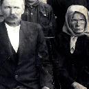 1914 Virni, isä Pekka, Maria, Hilja ja Hannes border=