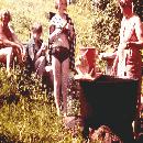 1975 Muurinpohjalettujen paistossa