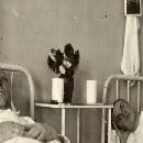 1940 Ville sairaalassa pudottuaan hevosen kyydistä