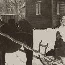 1952 Salstin kaupan edessä Pyöreen pysäkillä border=