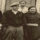 1944 Kaupan pihassa border=